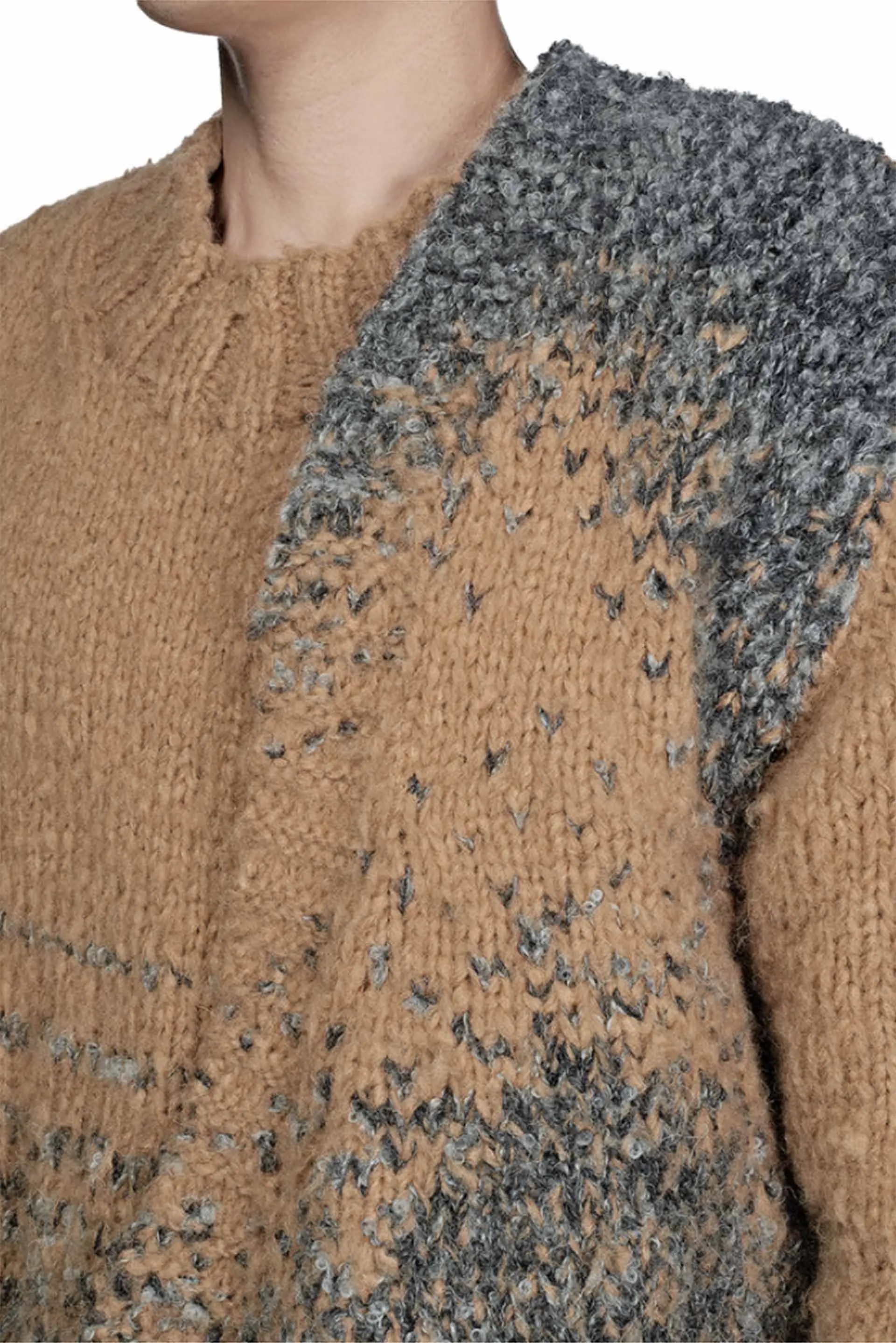 Chakob Sweater